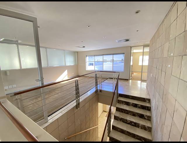 354M² OFFICE TO LET IN STEENBERG